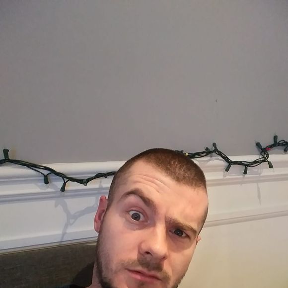 Meet your Posher, Kyle - Picture 1 of 1